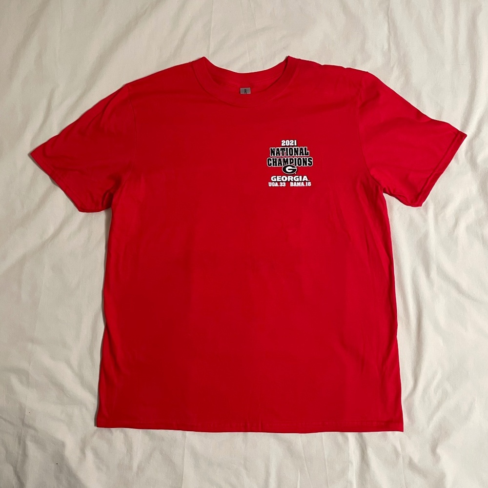 Univ of Georgia Bulldogs 2021 National Champion Football T-Shirt. Gildan. Large.